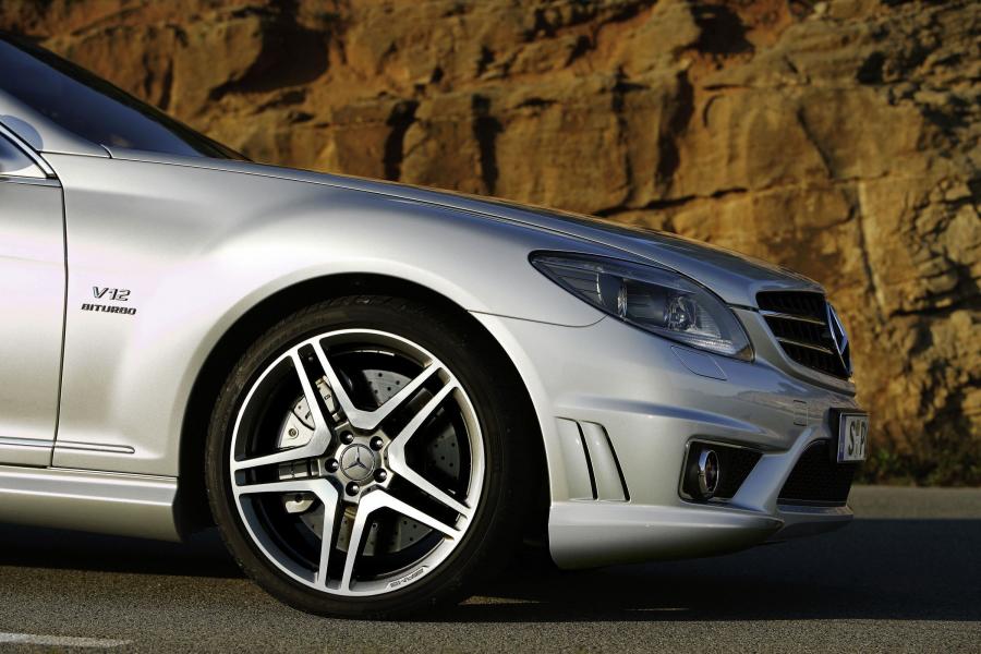  Mercedes-Benz CL65 AMG 2008 года  (фото 7 из 22)